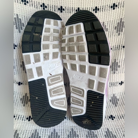 Nike Air Max SC Women's White and Purple Sneakers, Size 9 - Picture 7 of 7